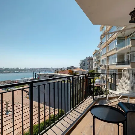 Bosphorus View With 5 Bedrooms And Elevator *