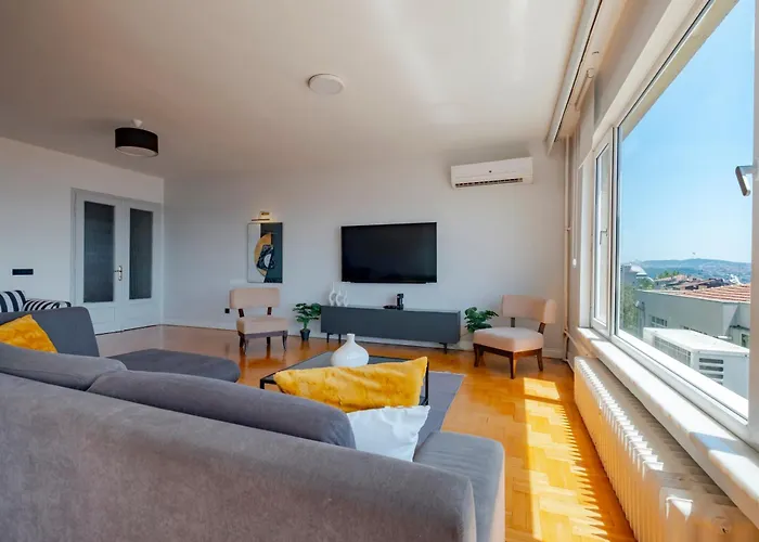 Bosphorus View With 5 Bedrooms And Elevator Appartamento