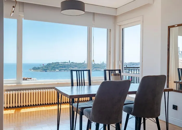 Bosphorus View With 5 Bedrooms And Elevator Appartamento Provincia di Istanbul