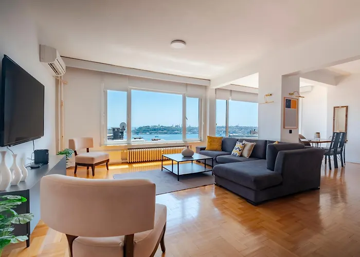 Bosphorus View With 5 Bedrooms And Elevator Appartamento