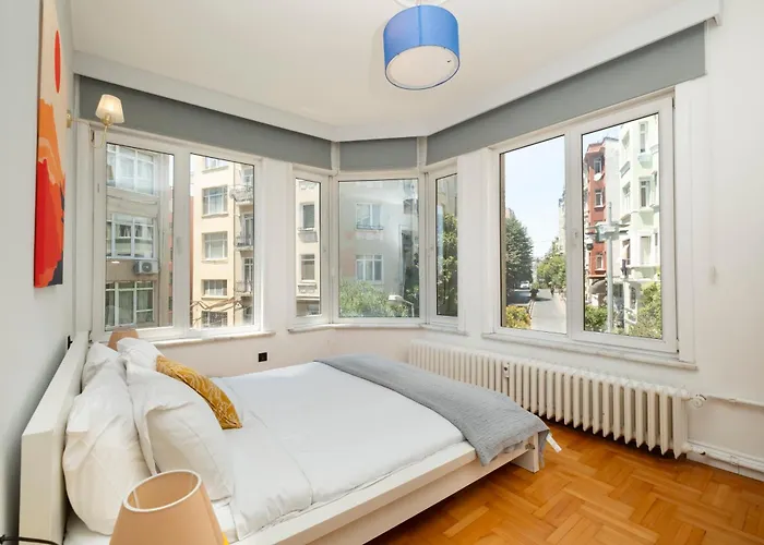 Bosphorus View With 5 Bedrooms And Elevator Appartement Istanboel