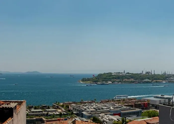 Bosphorus View With 5 Bedrooms And Elevator Appartement Istanboel