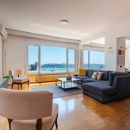 Bosphorus View With 5 Bedrooms And Elevator Apartman